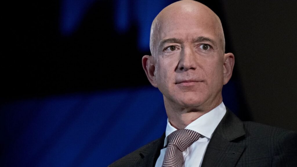 O CEO da Amazon, Jeff Bezos, promete investir 1,72 bilhões de euros na reconstrução de África