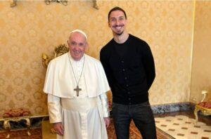 ️Ibrahimović partilha  encontro com o Papa Francisco: «Paz e Amor»