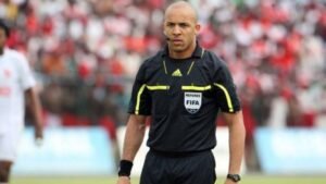Árbitro angolano Hélder Martins sai em defesa do seu colega Janny Sikazwe