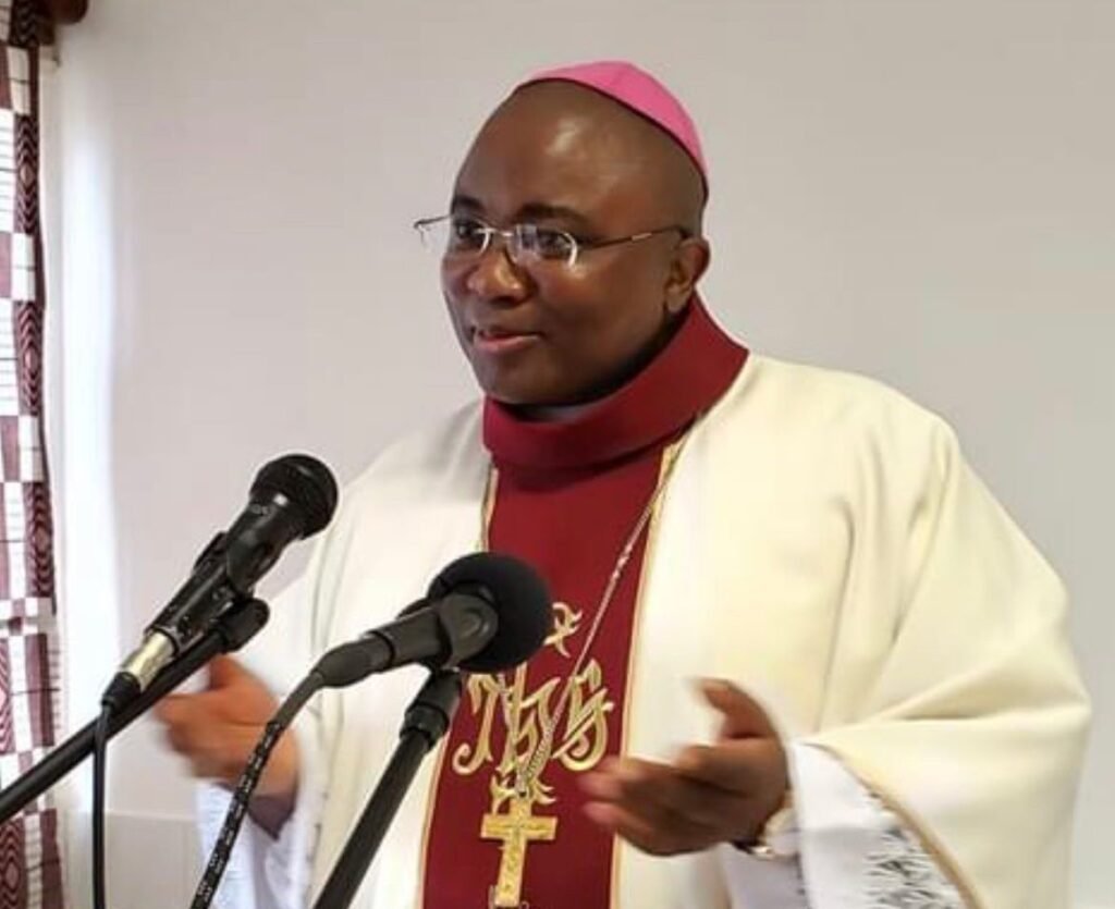 Bispo Belmiro Chissengueti condena rumores e pede desculpas a Dom Afonso Nunes pela onda de insultos que recebeu nas redes sociais