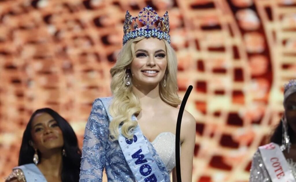 Modelo polaca Karolina Bielawska eleita Miss Mundo edição de 2021 Modelo polaca Karolina Bielawska eleita Miss Mundo edição de 2021