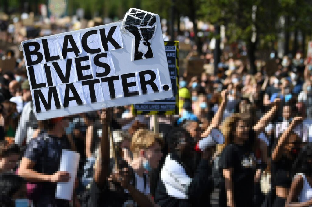 Fundadores do Black Lives Matters acusados de usarem doações para a compra de uma mansão avaliada em 6 milhões de USD