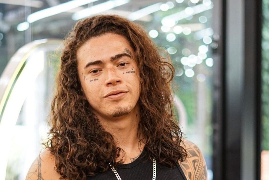 YouTuber e humorista brasileiro Whindersson manifesta desejo de fazer show em Angola YouTuber e humorista brasileiro Whindersson manifesta desejo de fazer show em Angola