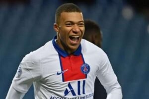 Mbappé vai ganhar mais do que Cristiano Ronaldo, Messi e Neymar juntos