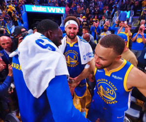 Warriors “bate” Dallas Mavericks e é campeão da Conferência do Oeste da NBA