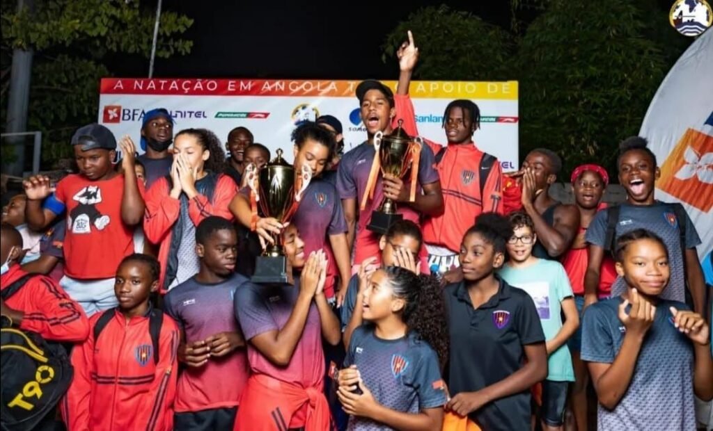 1° de Agosto conquista Torneio Internacional de Natação