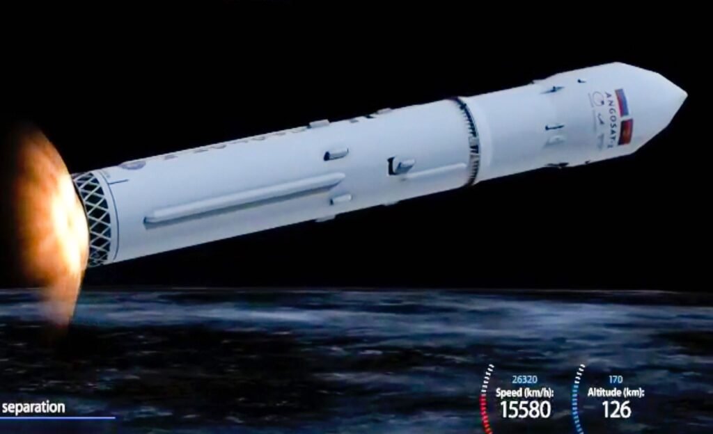 Governo desmente notícia do desaparecimento do Angosat-2