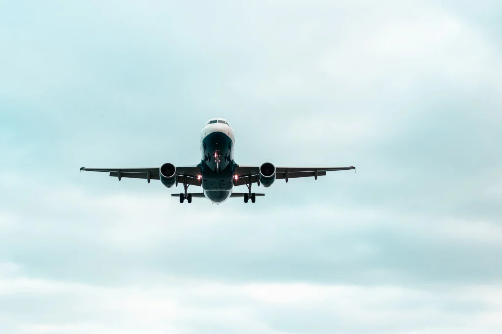 Avião angolano entra no espaço aéreo sul-africano sem permissão, tripulação foi detida