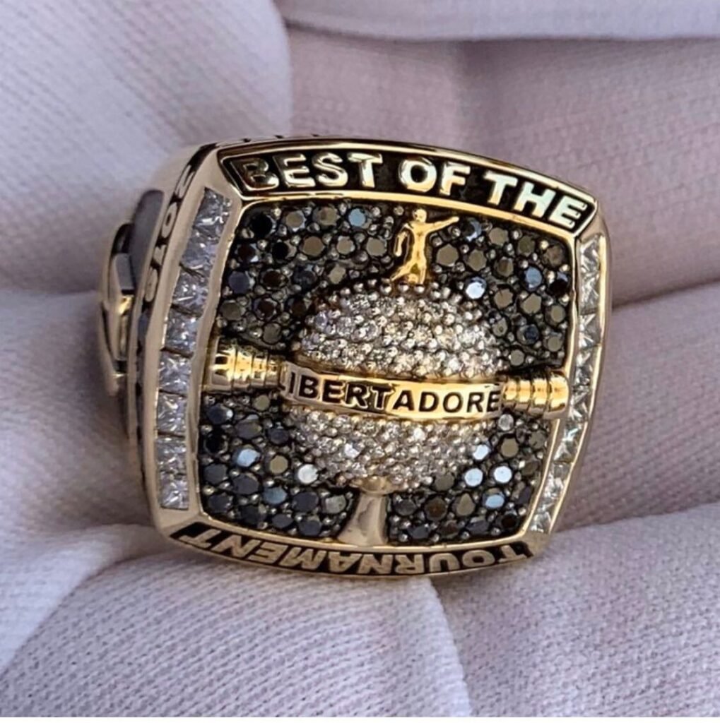 Melhor jogador da Copa Libertadores ganhará anel com 117 diamantes