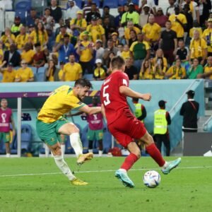 Austrália garante apuramento com vitória suada