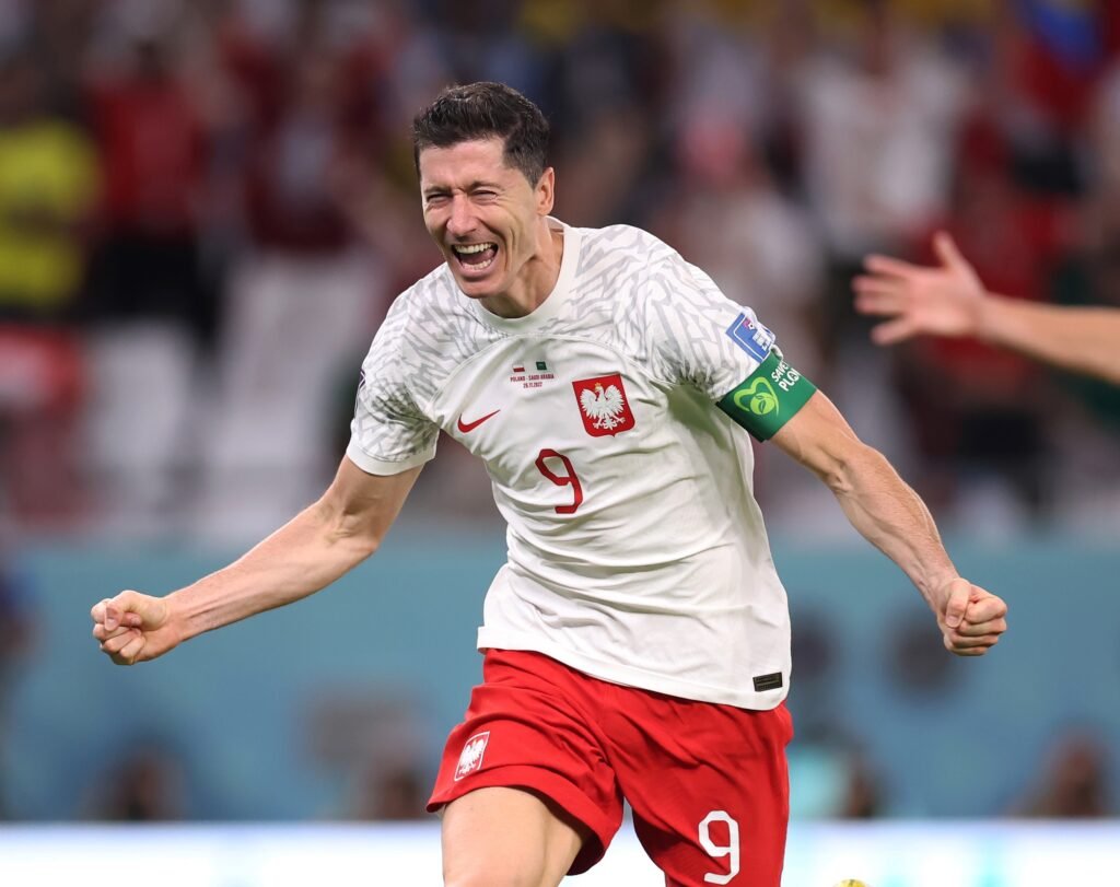 Polónia de Lewandowski “bate” Arábia Saudita
