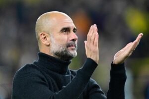 Pep Guardiola renova com o Manchester City até 2025