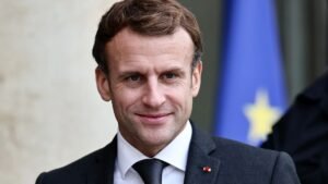 Emmanuel Macron visita, na próxima semana, Angola, o melhor país dos PALOP