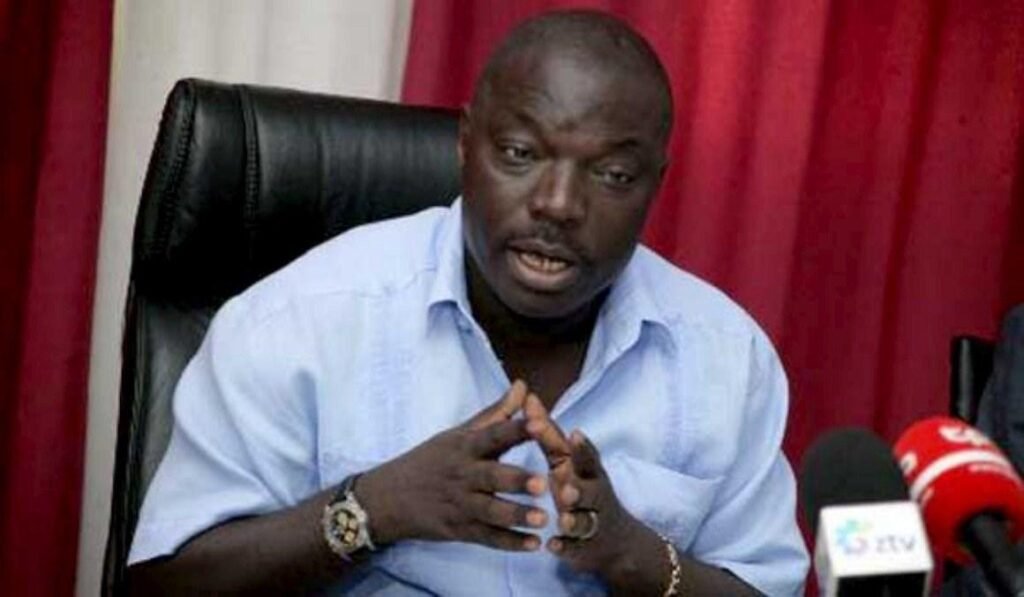 Bento Kangamba: «Juventude deve ter calma, não pode fugir do país, daqui a meses teremos surpresas boas (…)»