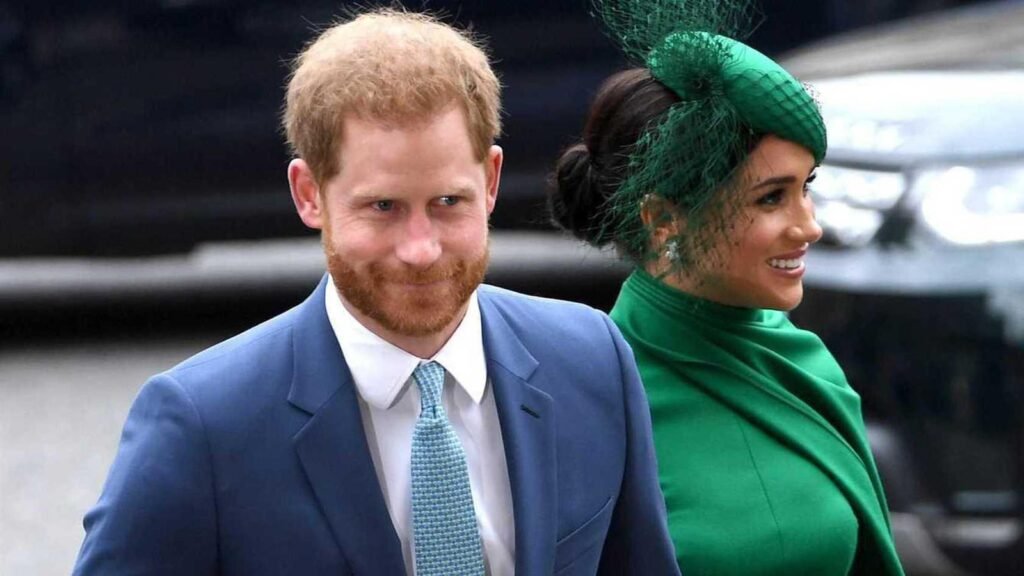 Príncipe Harry e Meghan envolvidos em perseguição "quase catástrofica" com Paparazzi