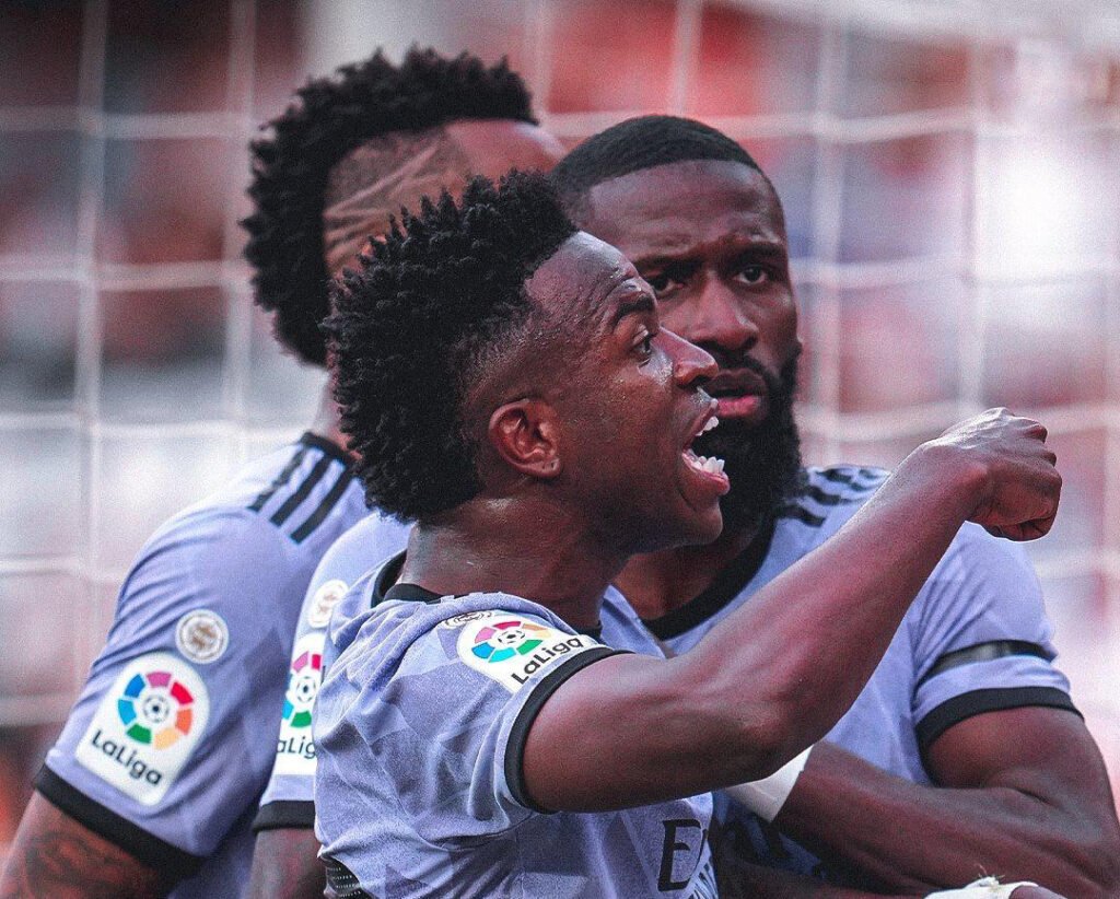Vinícius Júnior pensa em deixar a La Liga após novos ataques racistas Vinícius Júnior pensa em deixar a La Liga após novos ataques racistas