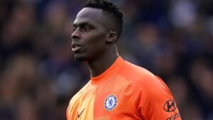 Édouard Mendy deixa o Chelsea e assina pelo Al Ahli da Arábia Saudita