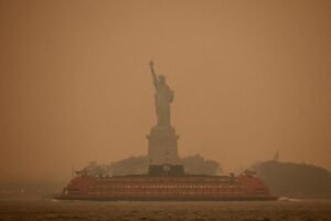 Fumo cobre cidade de Nova Iorque e torna a qualidade do ar pior que a do Calemba 2 em Luanda