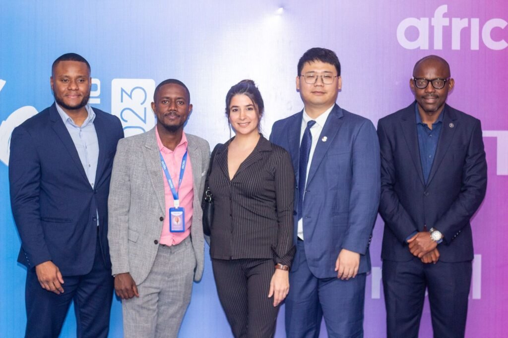 Tecno lança telefone “CAMON 20” e anuncia a parceria forte com a Africell Tecno lança telefone “CAMON 20” e anuncia a parceria forte com a Africell