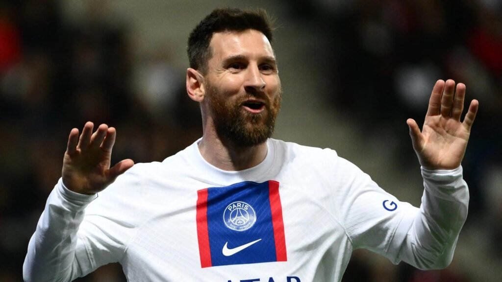 Lionel Messi faz seu último jogo pelo Paris Saint-Germain neste Sábado