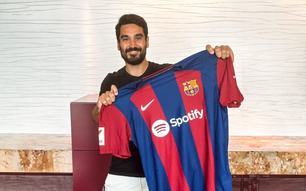 Gündogan deixa garantia aos adeptos do Barça: «Estou aqui para ganhar a Liga, a Taça e a Liga dos Campeões» Gündogan deixa garantia aos adeptos do Barça: «Estou aqui para ganhar a Liga, a Taça e a Liga dos Campeões»