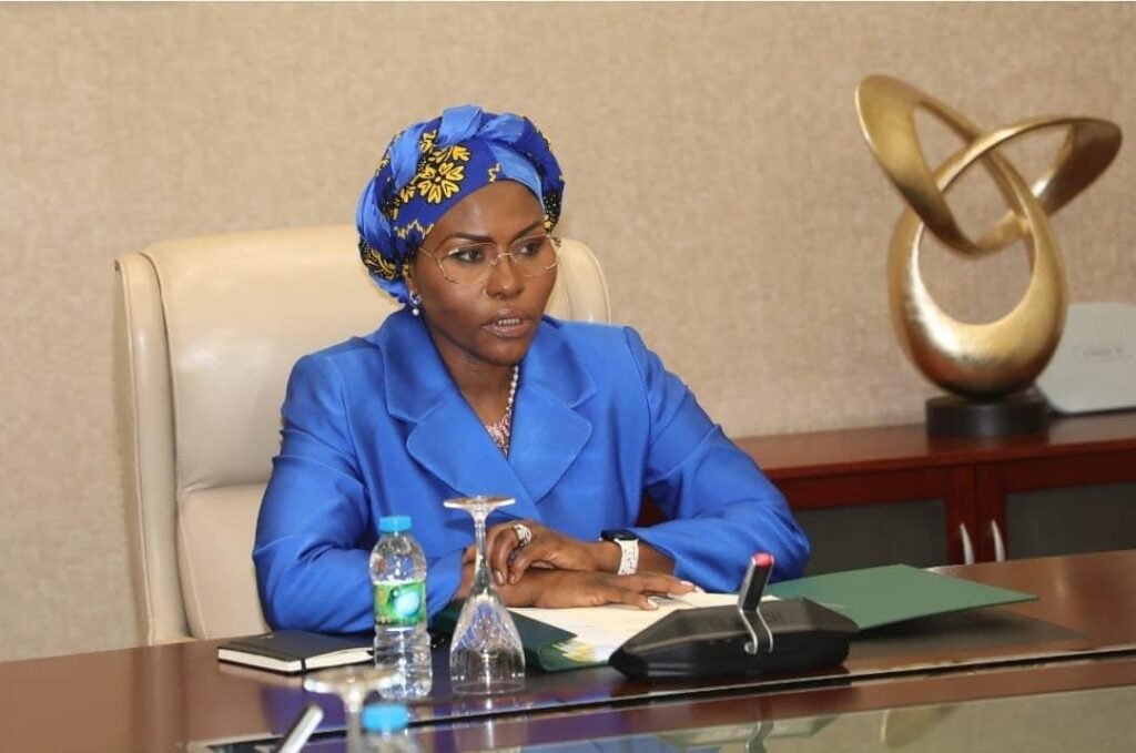 Governo desaconselha, de momento, o aumento das propinas nas instituições de ensino privadas e público-privadas