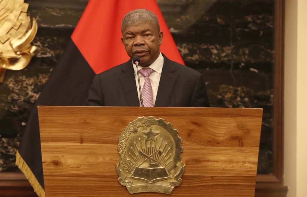 Mensagem de Agradecimento do PR João Lourenço pela Condecoração recebida do Presidente Lula da Silva Mensagem de Agradecimento do PR João Lourenço pela Condecoração recebida do Presidente Lula da Silva