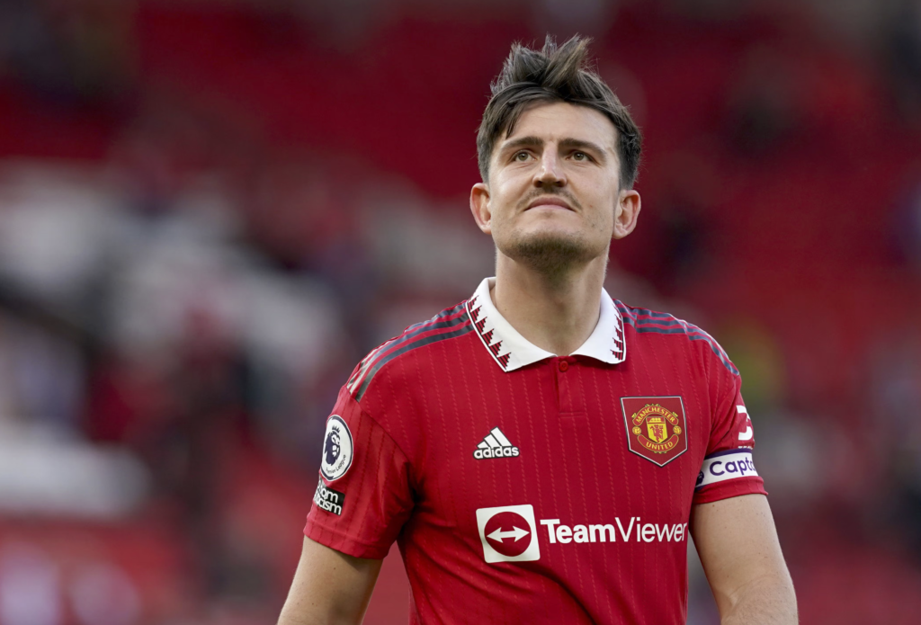 Maguire: «Não vou ficar sentado aqui a vida inteira jogando uma vez por mês» Maguire: «Não vou ficar sentado aqui a vida inteira jogando uma vez por mês»