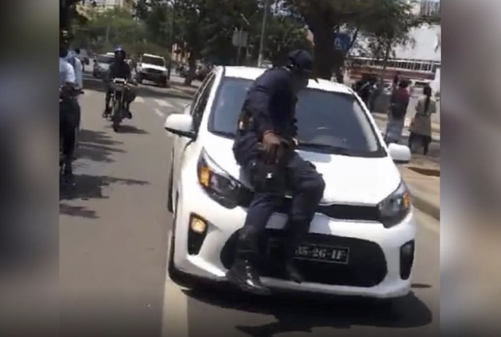 Cidadão que "arrastou” agente da Polícia no capô da sua viatura vai a julgamento