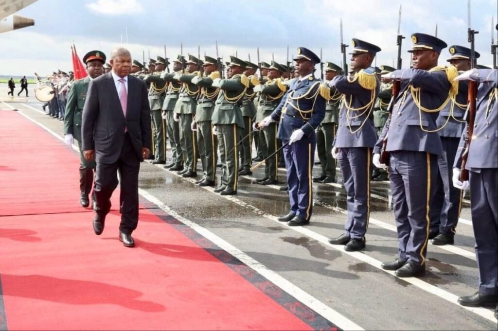 Presidente João Lourenço deixa Luanda rumo a encontro com Joe Biden