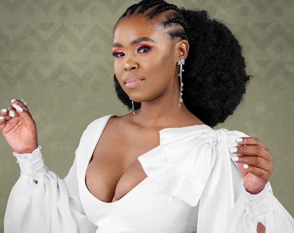 Morreu a cantora sul-africana Zahara, vítima de doença Morreu a cantora sul-africana Zahara, vítima de doença