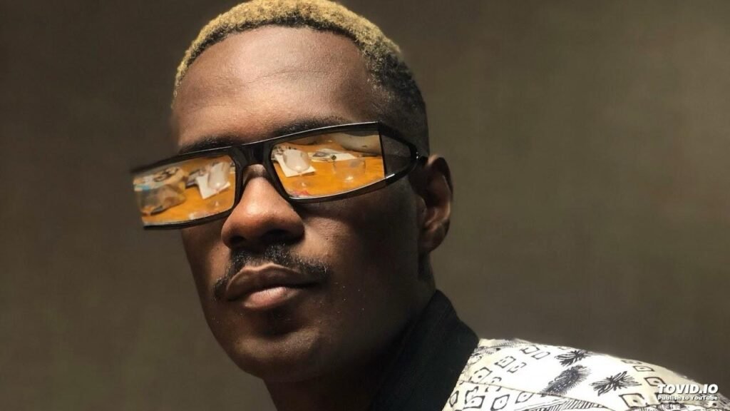 Niiko responde a Dji Tafinha: “aceita as tuas falhas e aprende com os erros.” Niiko responde a Dji Tafinha: "aceita as tuas falhas e aprende com os erros."