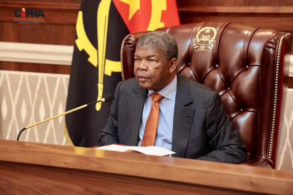 Governo anuncia aumento salarial na função pública