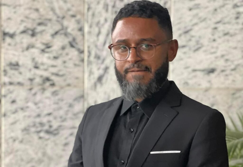 Ativista Luís de Castro anuncia criação de um partido político