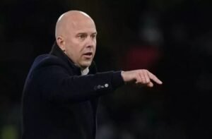 Treinador do Feyenoord vai substituir Klopp no Liverpool
