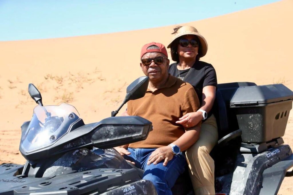 ”Turismo não é só para estrangeiros. Temos que ganhar o hábito de fazermos turismo também na nossa própria terra,” declarou o Presidente João Lourenço. ”Turismo não é só para estrangeiros. Temos que ganhar o hábito de fazermos turismo também na nossa própria terra,” declarou o Presidente João Lourenço.