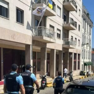 Homem detido por ameaça de bomba junto à sede do partido Chega em Lisboa
