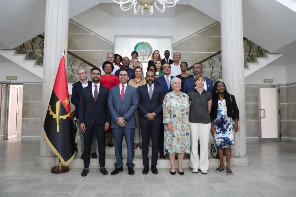 Cidadãos estrangeiros adquirem nacionalidade angolana por naturalização