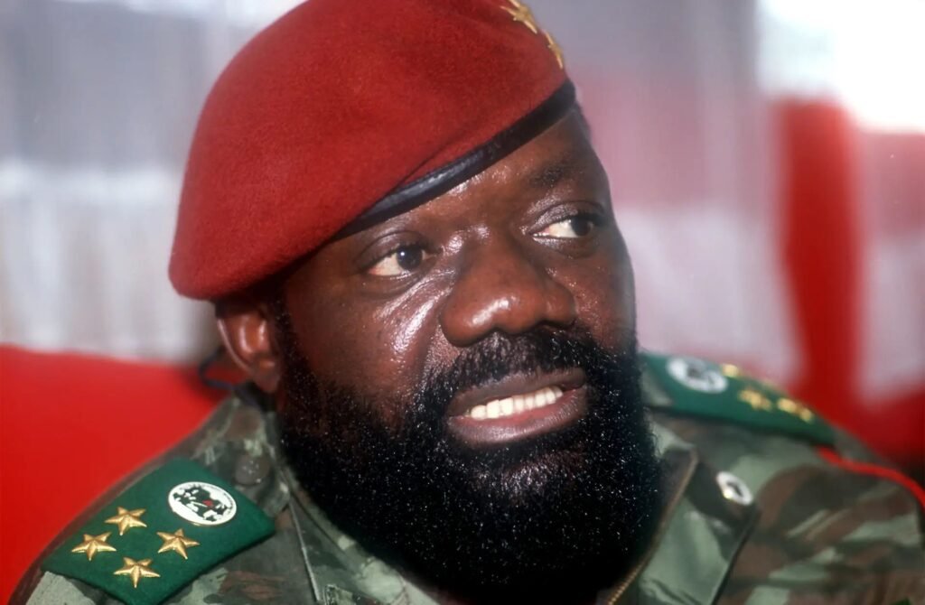 Governo angolano legaliza finalmente Fundação Jonas Savimbi