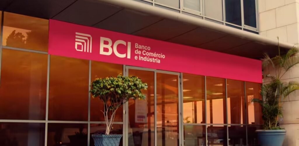BCI dá bónus de 100 mil Kz aos funcionários públicos que abrirem conta salário no banco