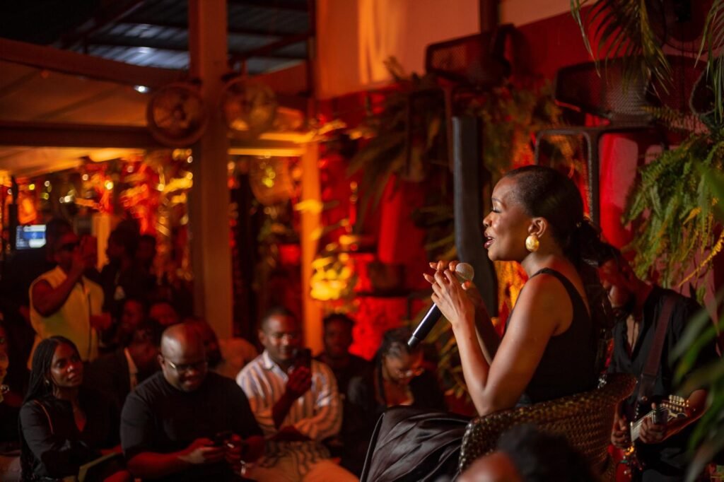 Anna Joyce apresenta novo álbum numa listening session exclusiva