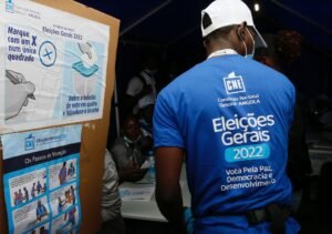 CNE diz que depende do Parlamento para avançar com os votos eletrônicos nas próximas eleições em Angola