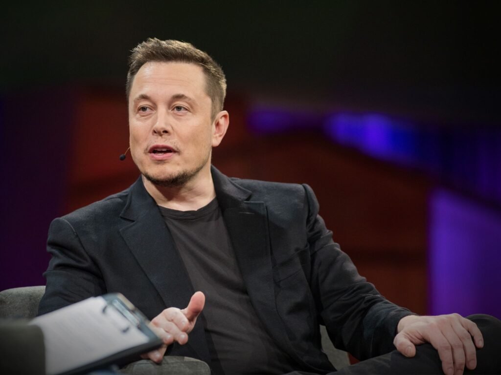 Elon Musk pode se tornar o primeiro trilionário do mundo até 2027