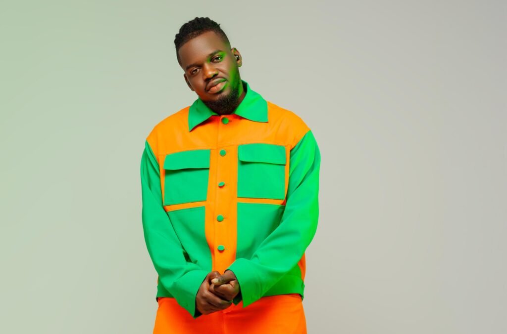 Inédito e ousado: Button Rose lança álbum em pen drive com sessão de autógrafos e show no Cine Atlântico Inédito e ousado: Button Rose lança álbum em pen drive com sessão de autógrafos e show no Cine Atlântico