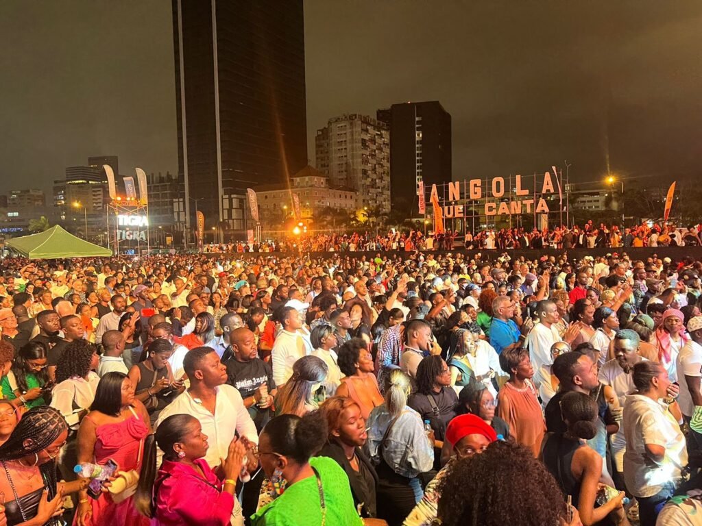 Paulo Flores e convidados encantam na reta final do “Angola que Canta” em Luanda