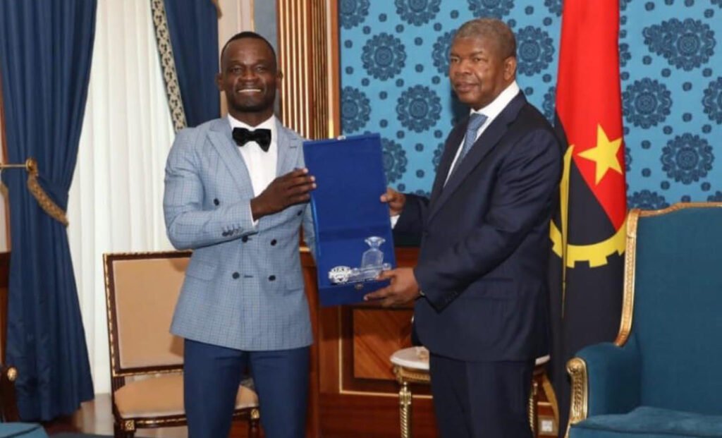 Presidente da República recebe Demarte Pena e promete apoiar o lutador angolano