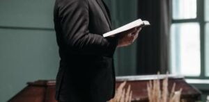 Pastor detido por burlar fiéis em mais de três milhões de kzs com promessa de viagem aos EUA