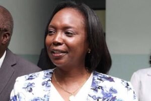 Ministra da Saúde adverte que a COVID-19 ainda não desapareceu. Foram diagnosticados 14 novos casos positivos
