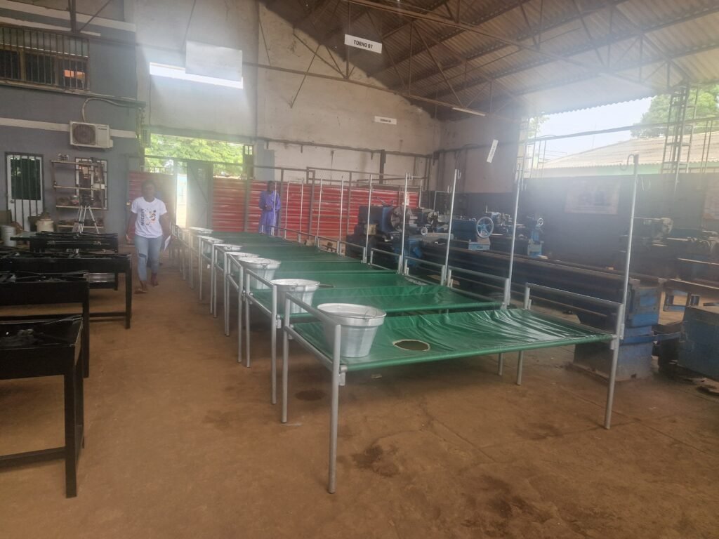 Nova Fumetal produz camas e baldes hospitalares para combater a cólera