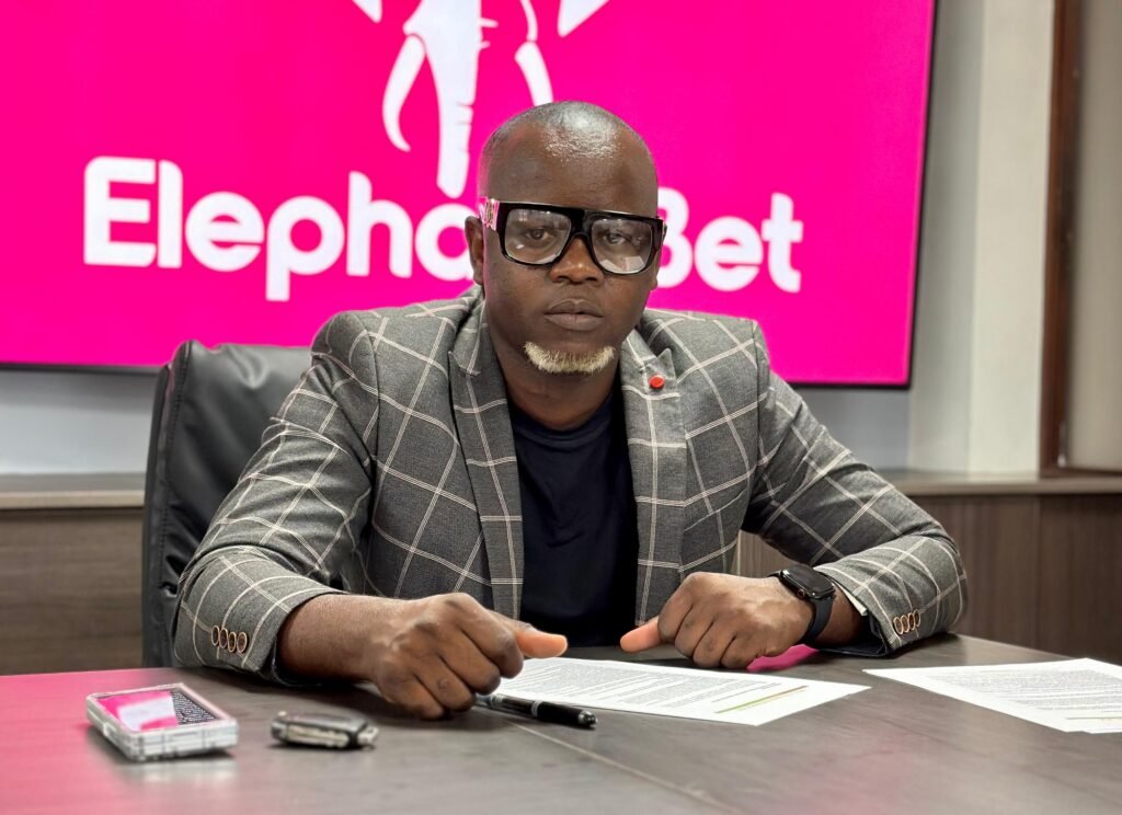 Pai Diesel renova contrato com a Elephant B£t, a primeira e maior casa de ap0stas de Angola Pai Diesel renova contrato com a Elephant B£t, a primeira e maior casa de ap0stas de Angola